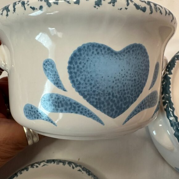Corelle Inspired Blue Heart Stoneware Soup, Chili 2-Crocks Spongeware Vintage - Picture 5 of 13